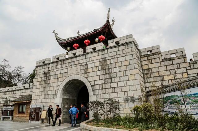 必看！刷过100篇“青岩古镇逛吃指南”，我却只收藏了这一篇！